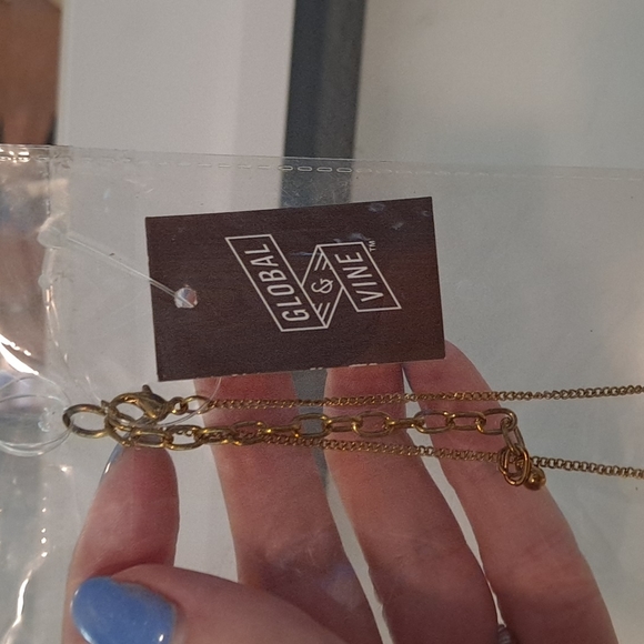 NEW!!! Pink and Gold Fringe Necklace - Picture 6 of 6